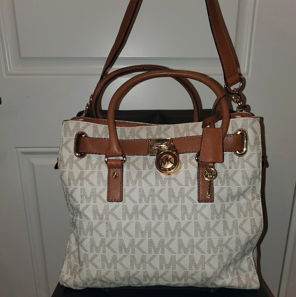 Sold.Michael Kors Hamilton Satchel Tote bag - Picture 11 of 15
